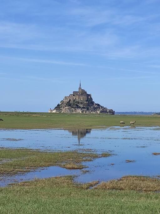 Maison Proche Du Mont Saint Michel Понторсон Экстерьер фото
